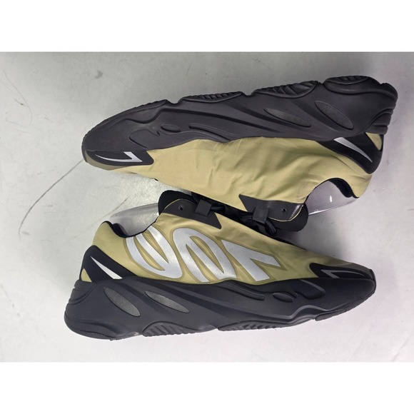 adidas gazelle silver green womens Adidas Yeezy Boost 700 MNVN Resin main image 1